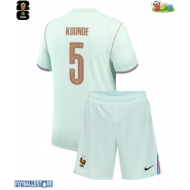Frankrike Jules Kounde #5 Bortedraktsett Barn VM 2026 Kortermet (+ Korte bukser)